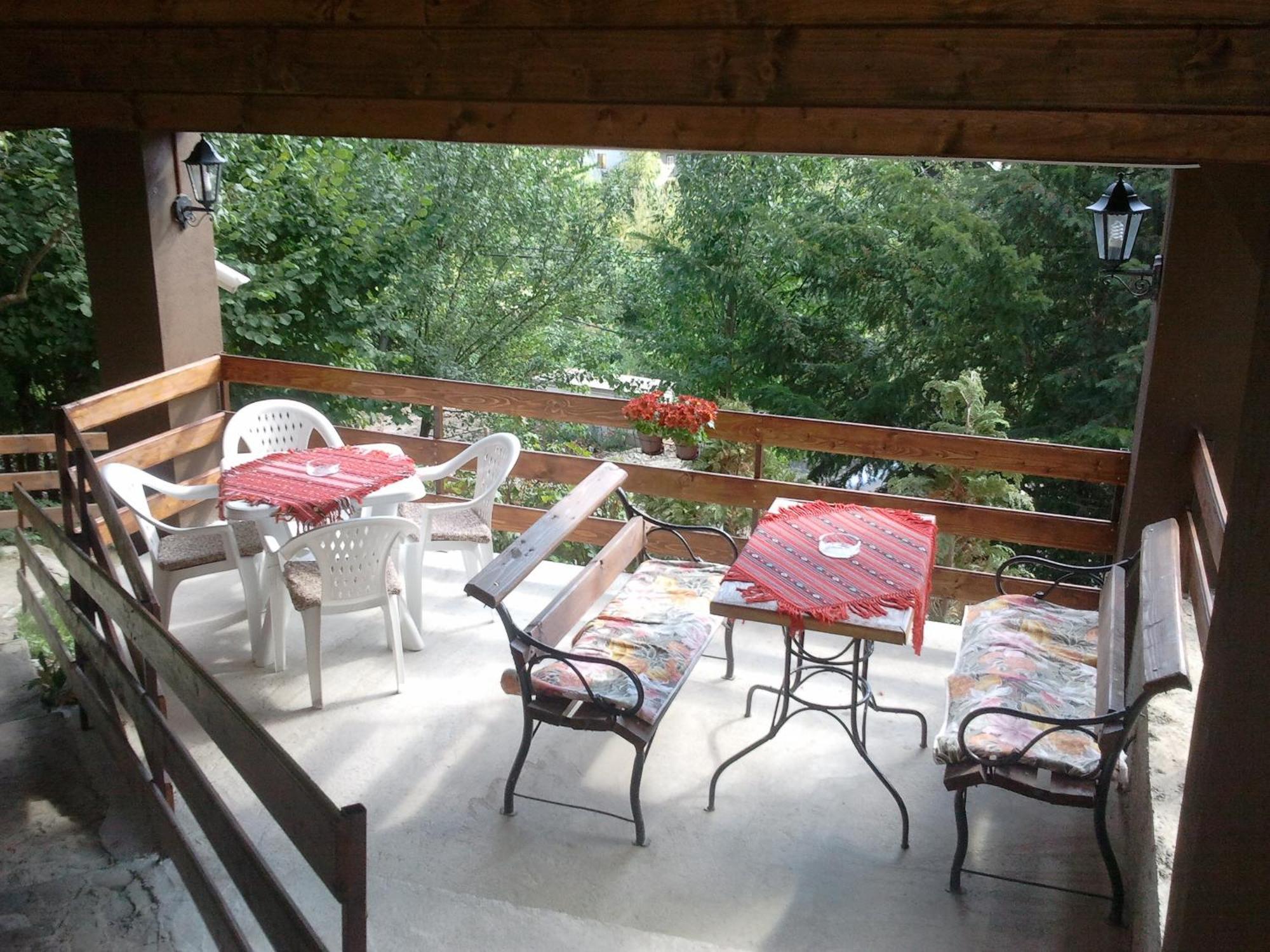 Hotel New Aosta Garden à Sinaia Extérieur photo